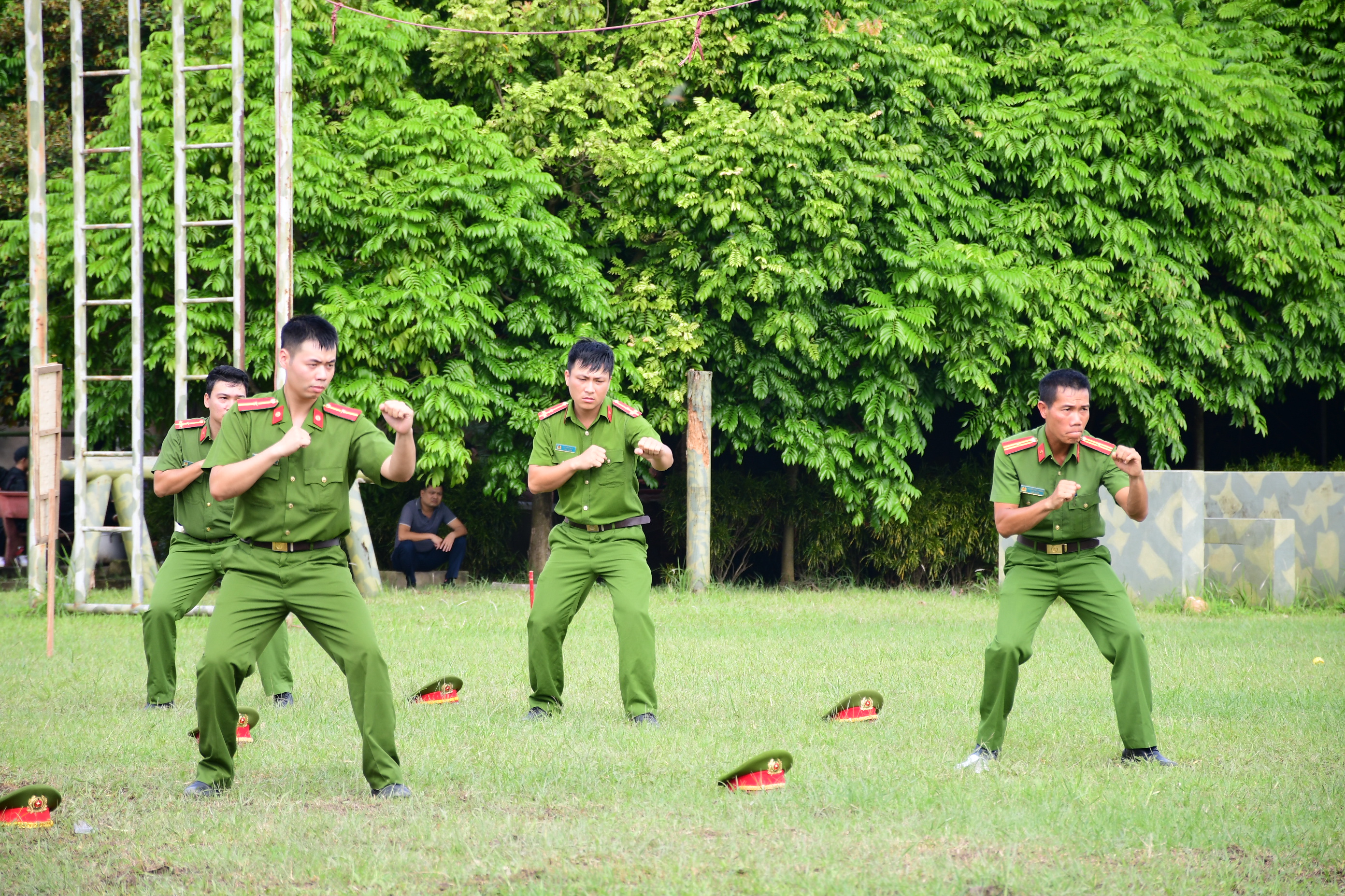 Cao điểm tấn công, trấn áp tội phạm: Phá 1 chuyên án, triệt xóa 2 ổ nhóm tội phạm